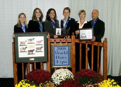 (Left to right) Brittany Thompson, Malorie Rhoderick, Katie Albaugh, Katie Pike, Katharine Knowlton, and Michael Barnes.