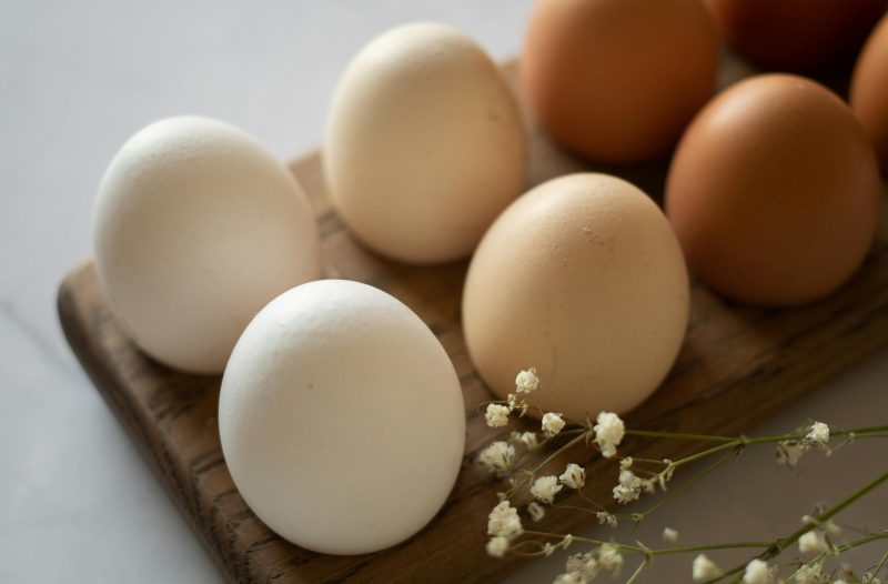 Eggs in a tray. Image courtesy Pexels.